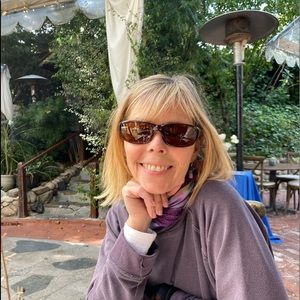 Meet your Posher, Sharon